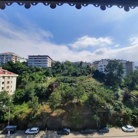 Deniz Manzarali Teras Cati Kati Appartement *