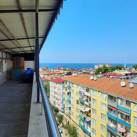 Deniz Manzarali Teras Cati Kati Appartement *